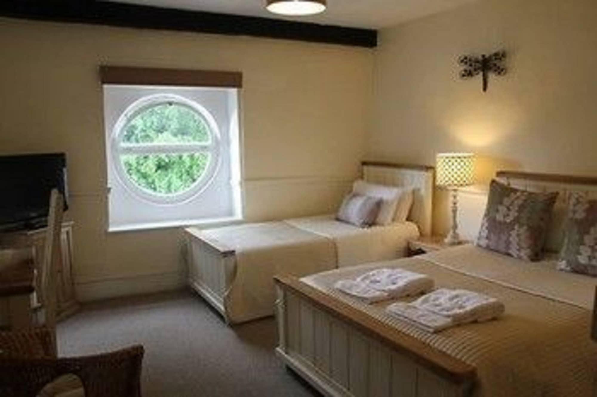 Bed and Breakfast The Coach House Winterbourne Exterior foto